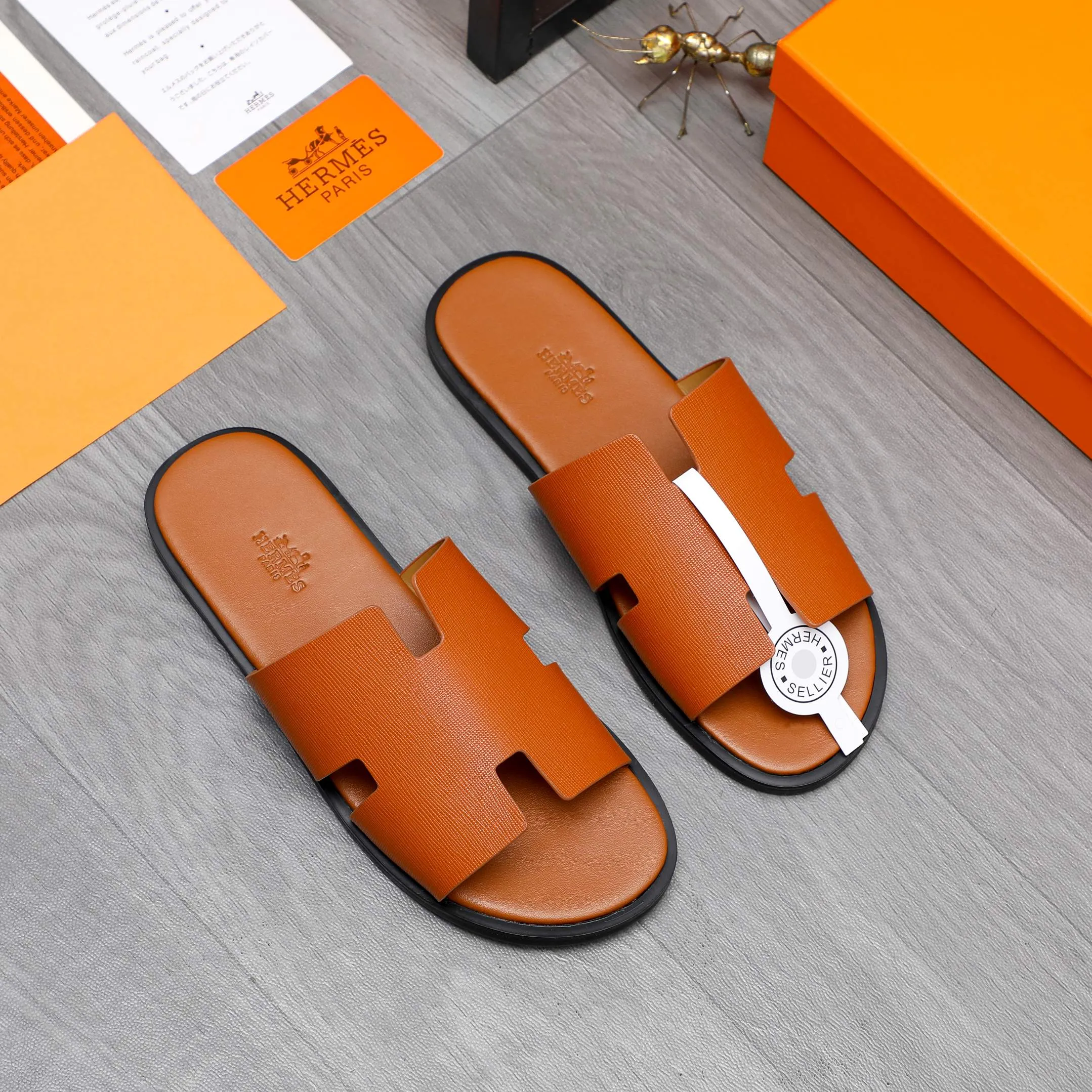 Men's shoes 💰280 Product trademark: Hermes "Hermes" slippers Regular size: 38-46 Product material: vertical grain cowhide upper, microfiber lining, original outsole